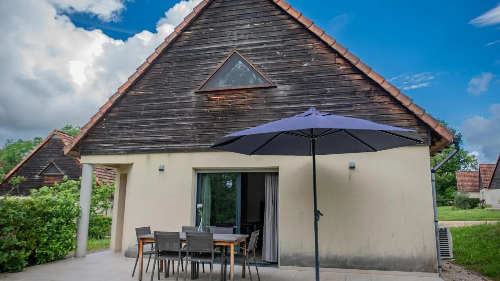Holiday home Le Lac Bleu 22 Lacapelle-Marival France