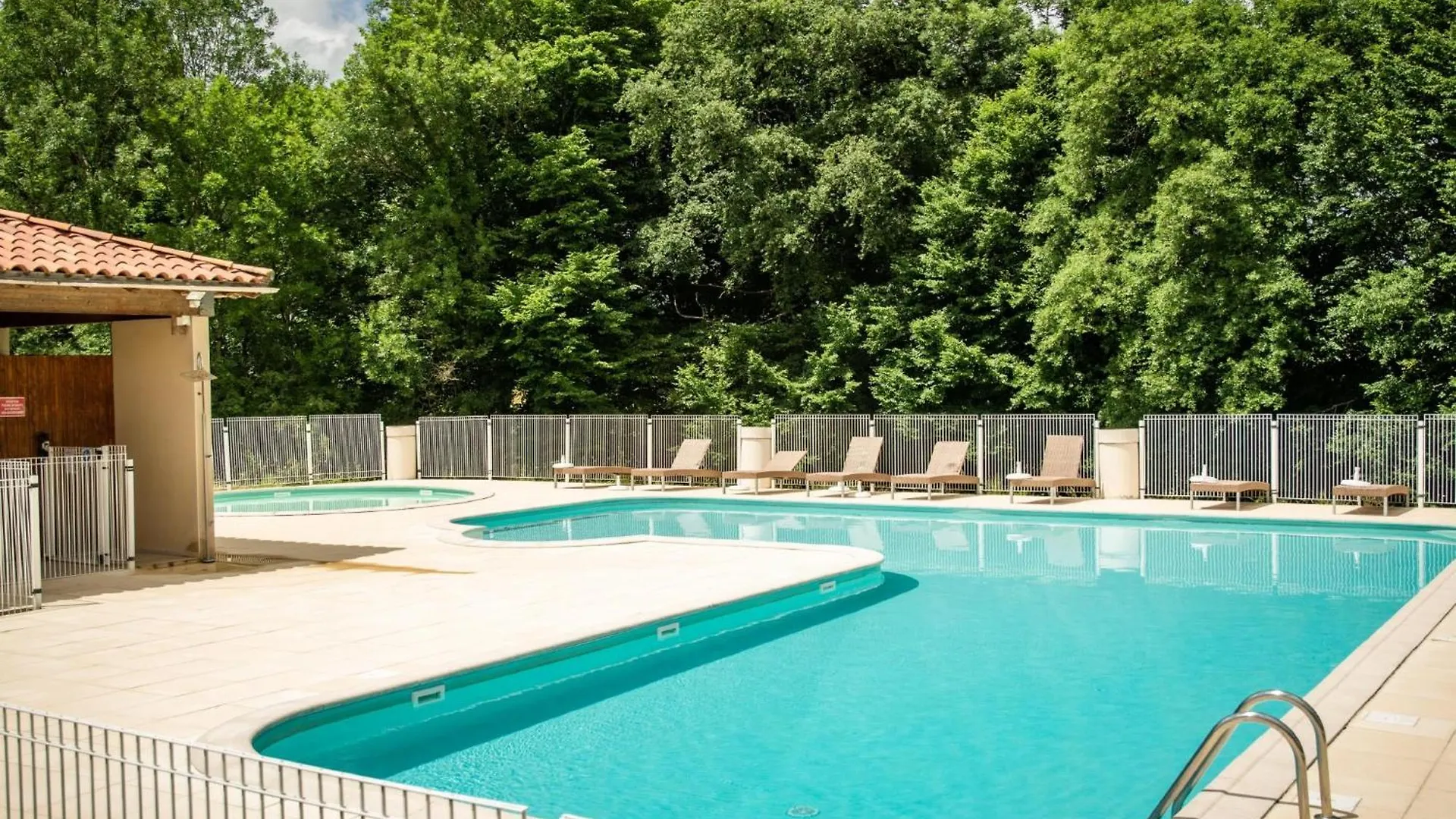 Holiday home Le Lac Bleu 22 Lacapelle-Marival